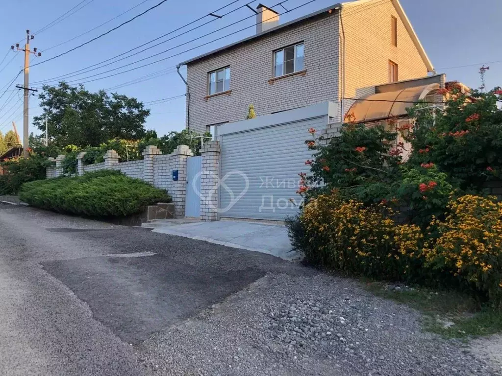Дом в Волгоградская область, Городище рп ул. Фрунзе, 51 (246 м) - Фото 0