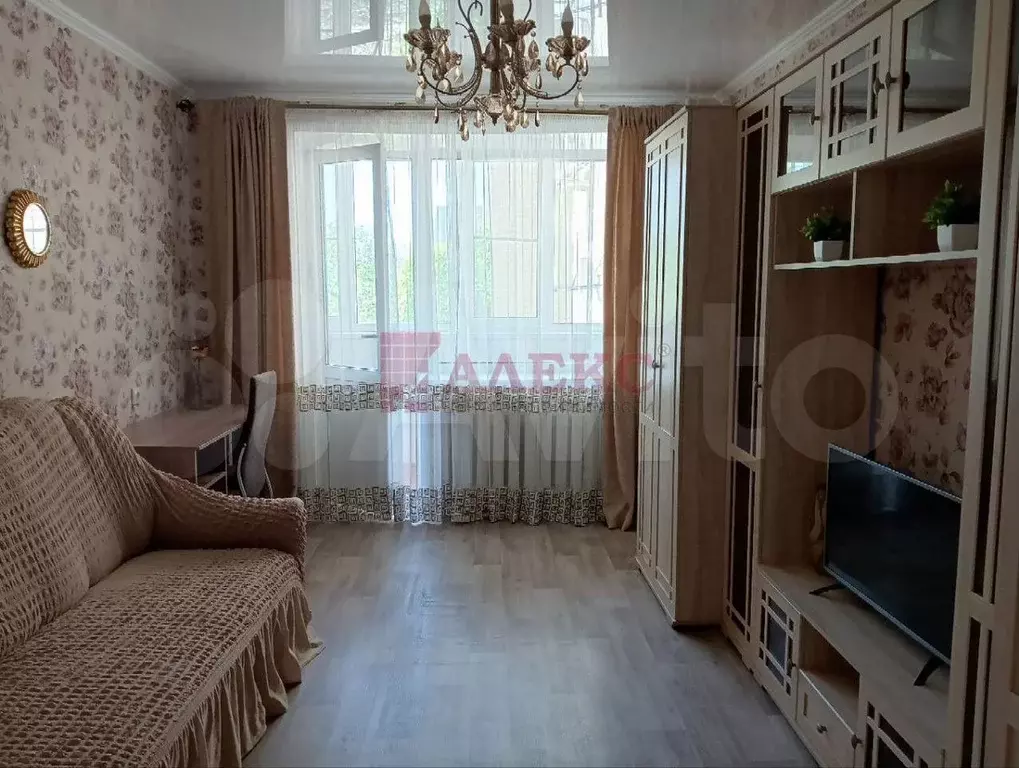 2-к. квартира, 44 м, 4/9 эт. - Фото 1