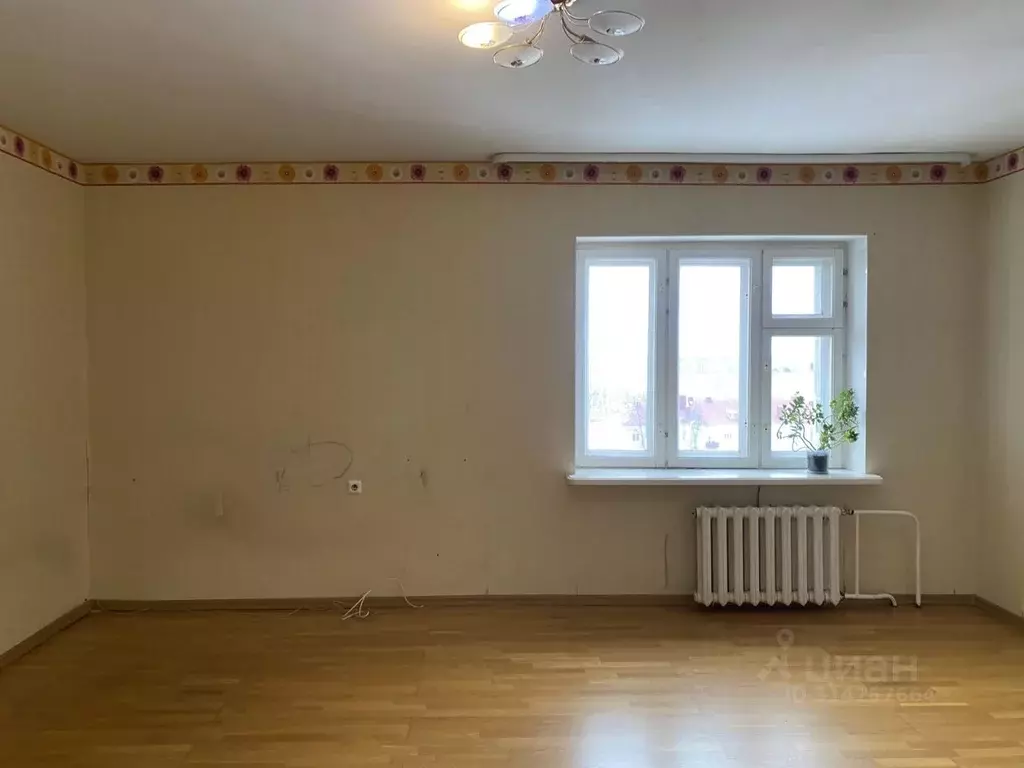 2-к кв. Башкортостан, Ишимбай ул. Гагарина, 10 (63.5 м) - Фото 0