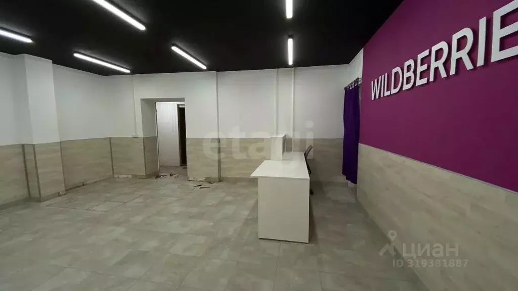 Торговая площадь в Коми, Инта ул. Мира, 28 (225 м) - Фото 2