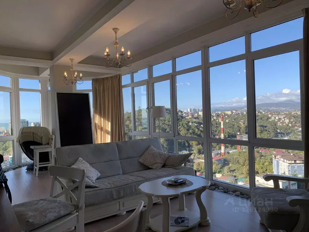 2-к кв. Краснодарский край, Сочи ул. Яна Фабрициуса, 2/28А (88.0 м) - Фото 1