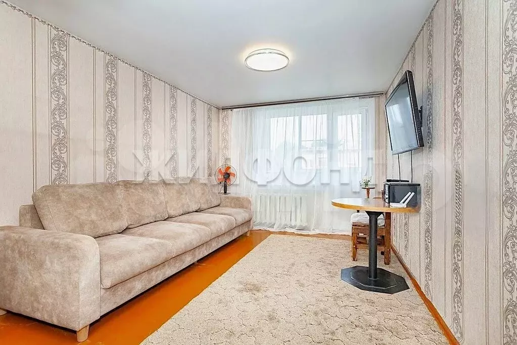 2-к. квартира, 46 м, 5/5 эт. - Фото 1