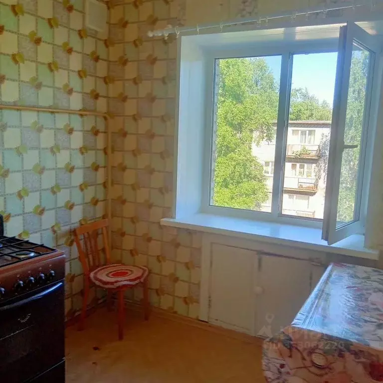 2-к кв. Ленинградская область, Тихвин 1-й мкр, 12 (42.0 м) - Фото 1
