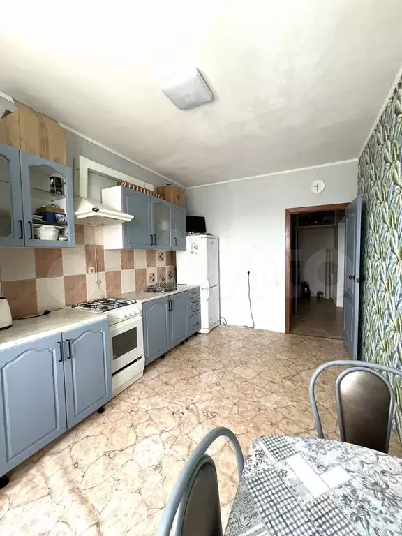 1-к. квартира, 45 м, 8/10 эт. - Фото 0