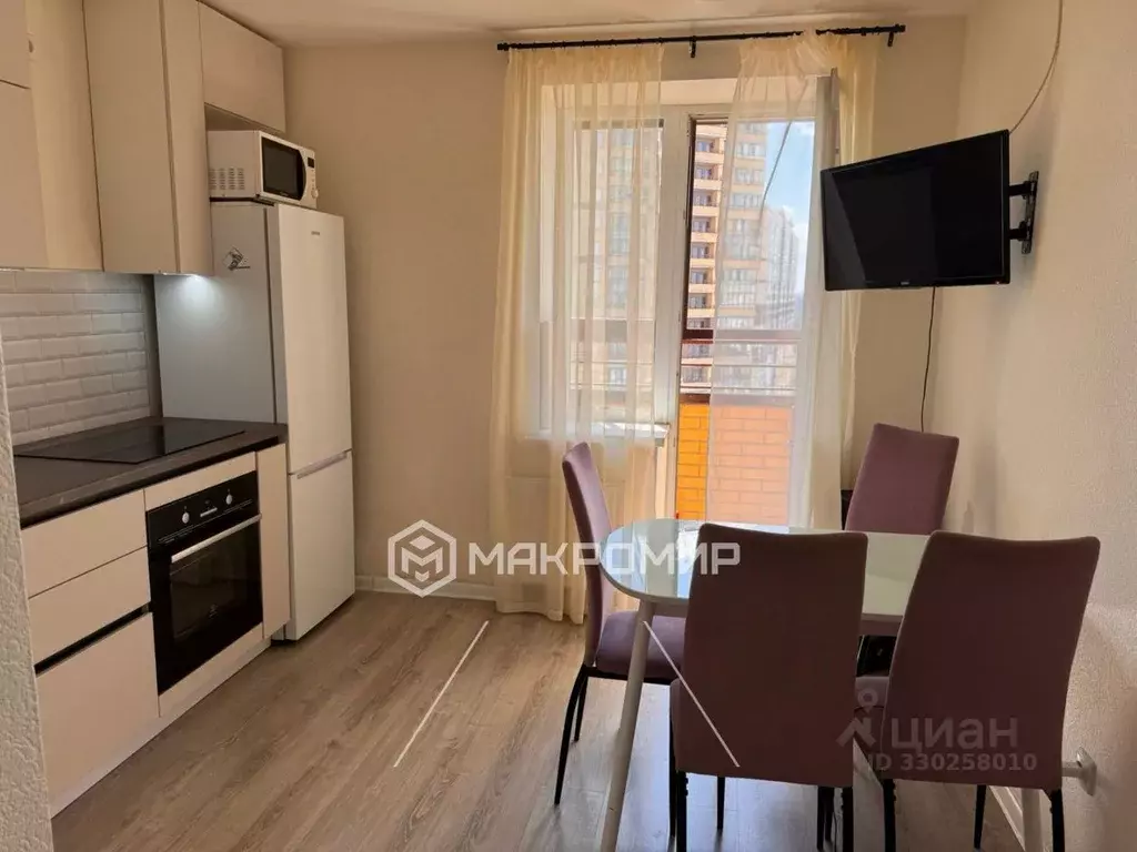 2-к кв. Санкт-Петербург ул. Русановская, 18к6 (50.3 м) - Фото 1