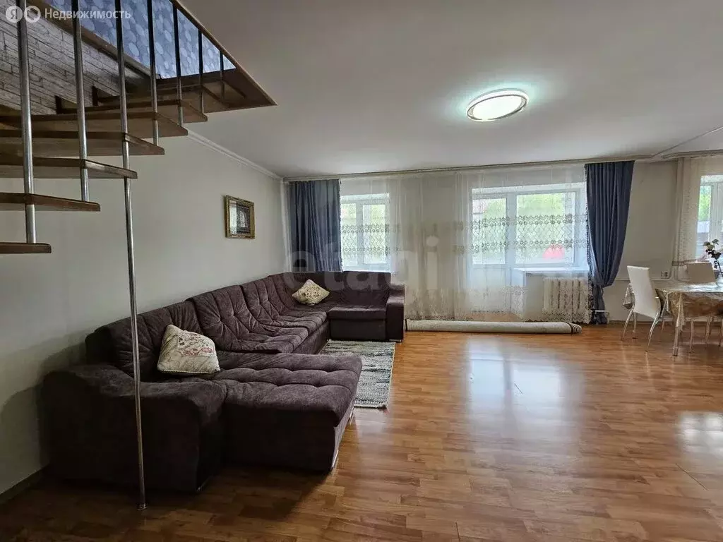 3-комнатная квартира: Горно-Алтайск, Коммунистический проспект, 60к1 ... - Фото 2