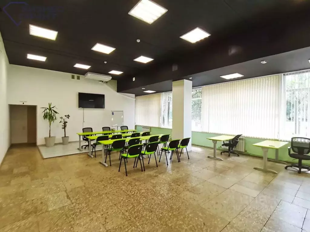 Помещение свободного назначения в Самарская область, Тольятти ул. ... - Фото 2