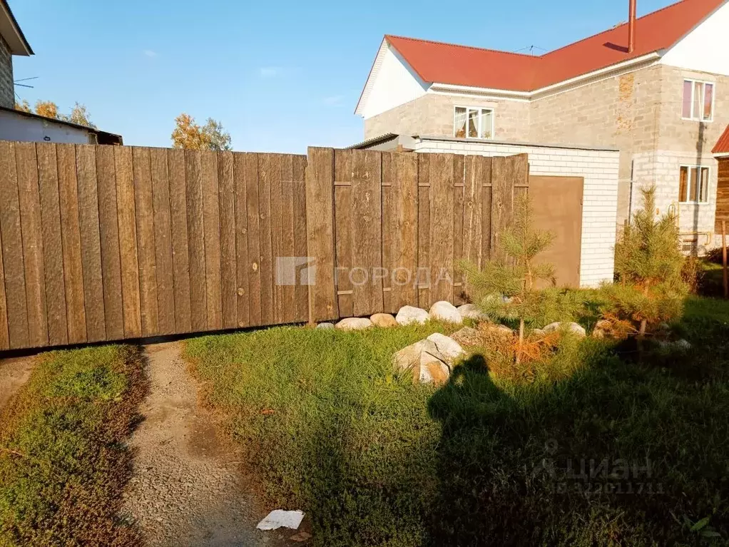 Дом в Алтайский край, Барнаул городской округ, с. Власиха, Октябрьский ... - Фото 1