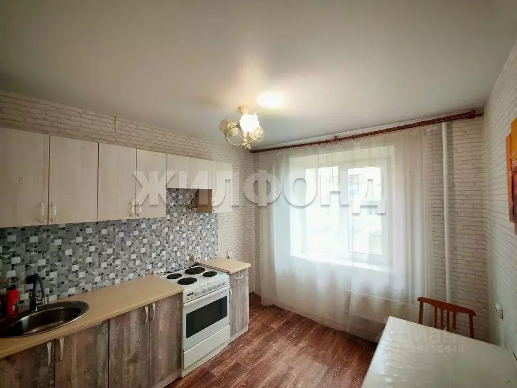 2-к кв. Хакасия, Абакан Трудовая ул., 73А (51.0 м) - Фото 1