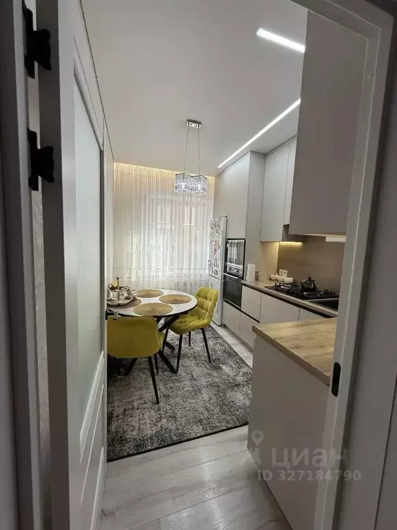 2-к кв. Астраханская область, Астрахань Белгородская ул., 9 (68.0 м) - Фото 1