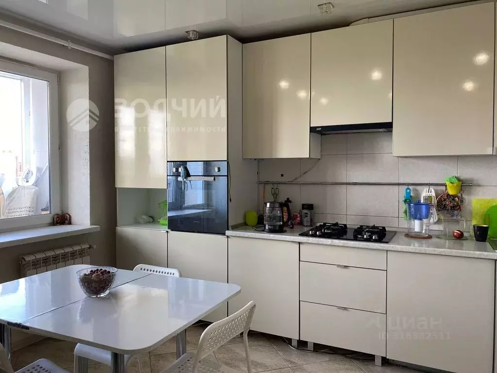 2-к кв. Чувашия, Чебоксары ул. Филиппа Лукина, 4 (90.0 м) - Фото 0