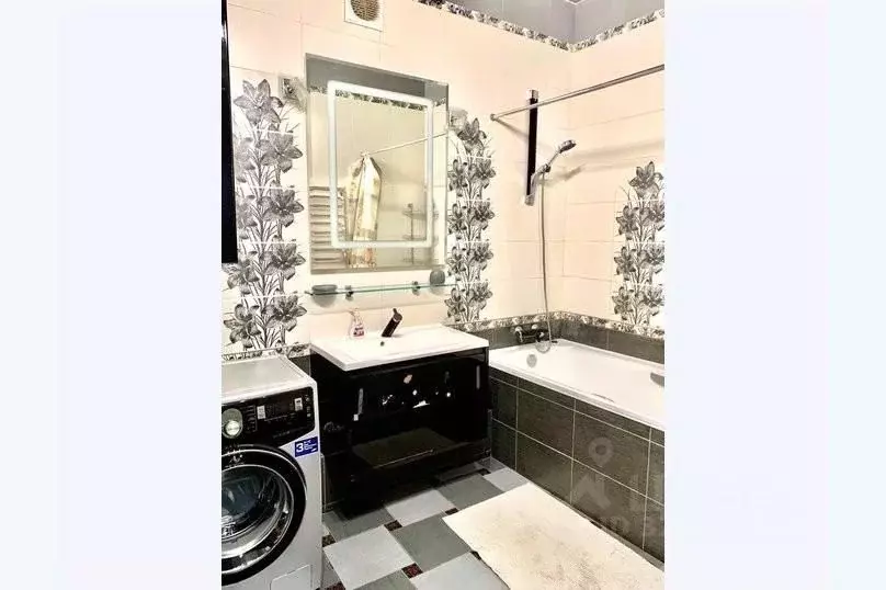 3-к кв. Краснодарский край, Краснодар Черкасская ул., 89 (80.0 м) - Фото 1