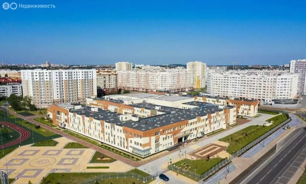 2-комнатная квартира: Калининград, Крымский проезд, 2 (70 м) - Фото 1