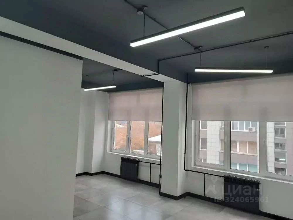 Помещение свободного назначения в Иркутская область, Иркутск ул. Софьи ... - Фото 1