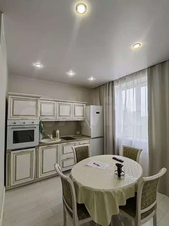 2-к. квартира, 70 м, 5/10 эт. - Фото 0