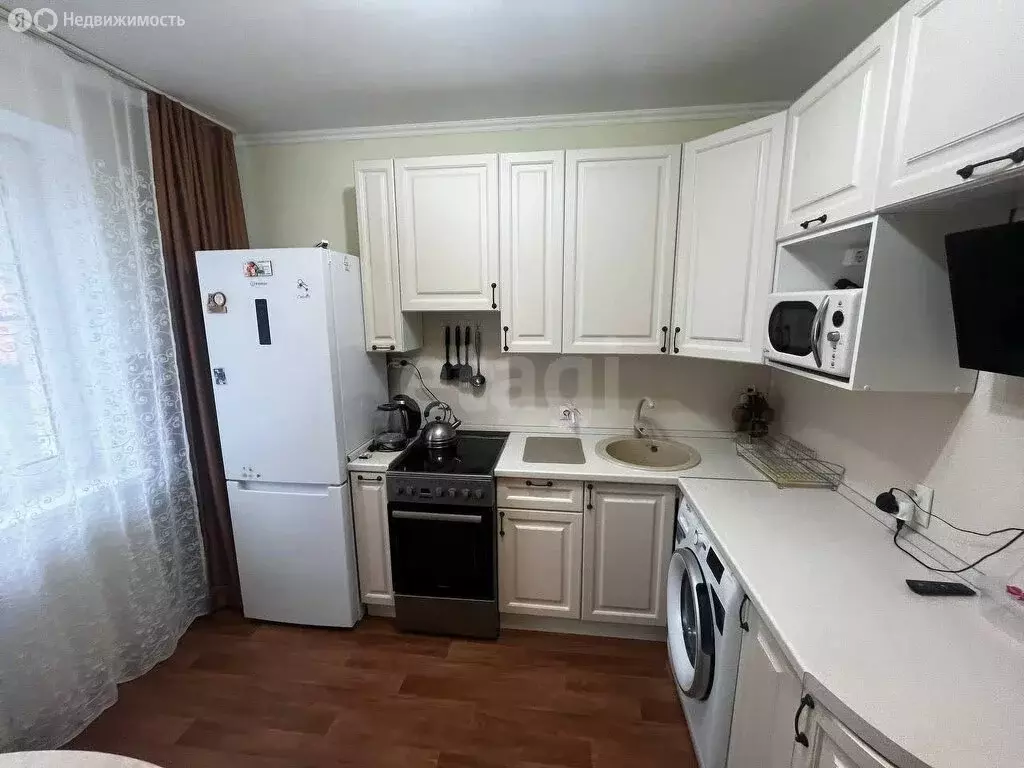 2-комнатная квартира: Калуга, улица Петра Тарасова, 37 (47.8 м) - Фото 1