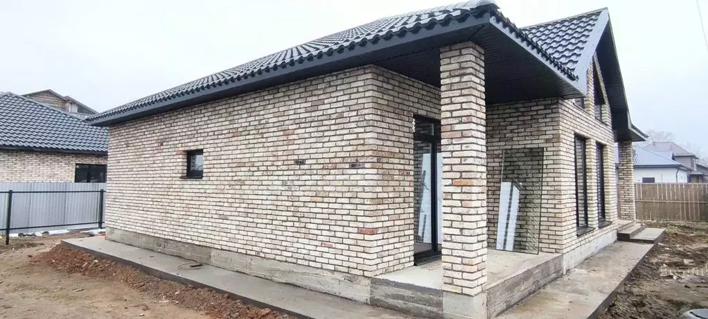 Дом в Оренбургская область, Оренбургский район, пос. Пригородный ... - Фото 1