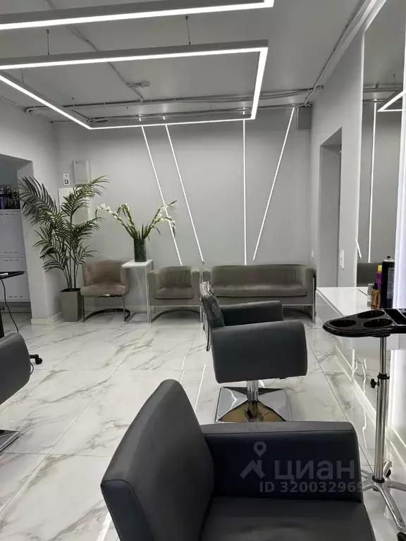 Помещение свободного назначения в Московская область, Красногорск ... - Фото 0