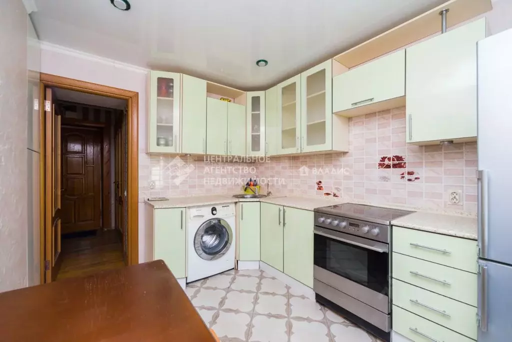 3-к кв. Рязанская область, Рязань ул. Есенина, 38 (58.7 м) - Фото 1