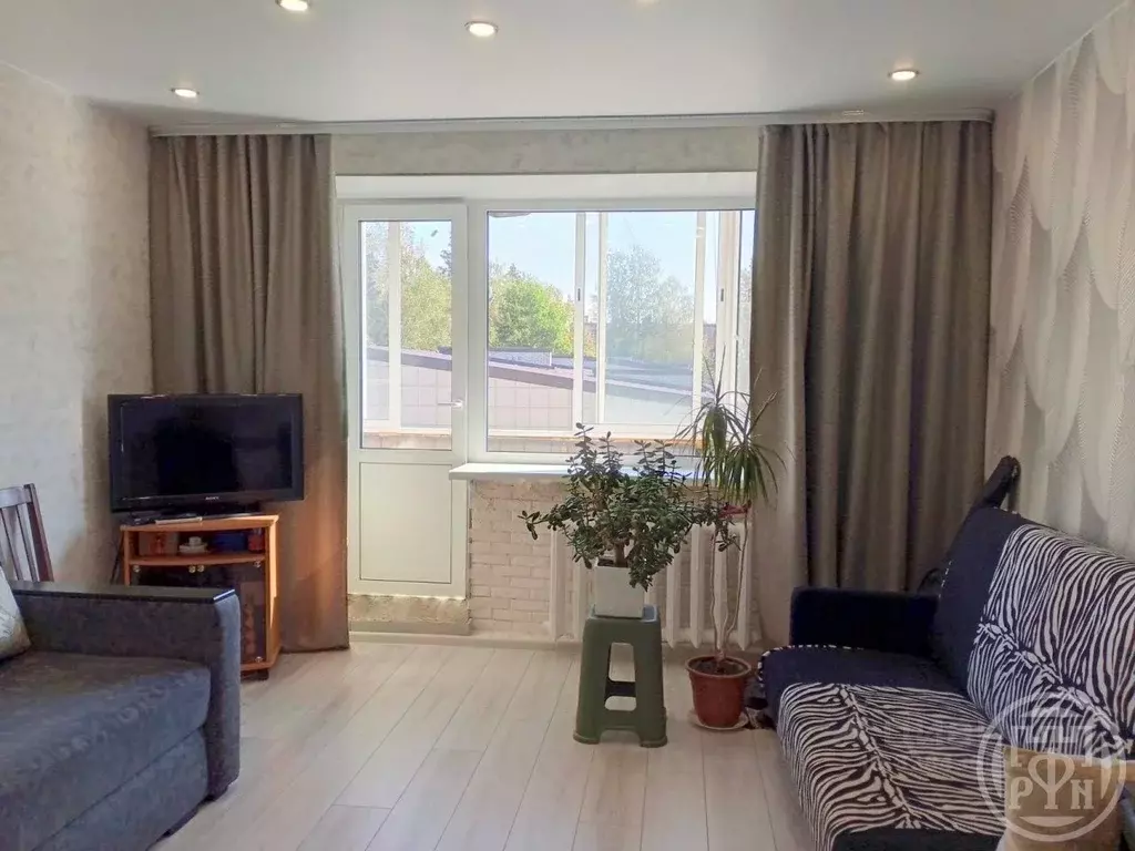 2-к кв. Ленинградская область, Выборгский район, Рощино пгт ул. ... - Фото 1