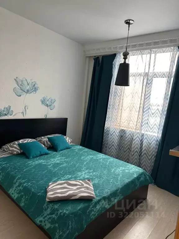 2-к кв. Приморский край, Владивосток ул. Кирова, 25Г (65.0 м) - Фото 0