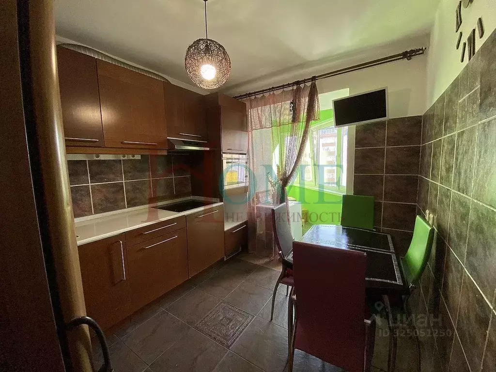 2-к кв. Новосибирская область, Новосибирск Обская ул., 50 (68.0 м) - Фото 1