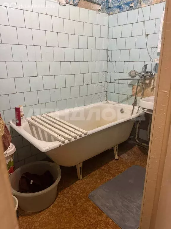 4-комнатная квартира: Ростов-на-Дону, улица Шаумяна, 63 (77.4 м) - Фото 1