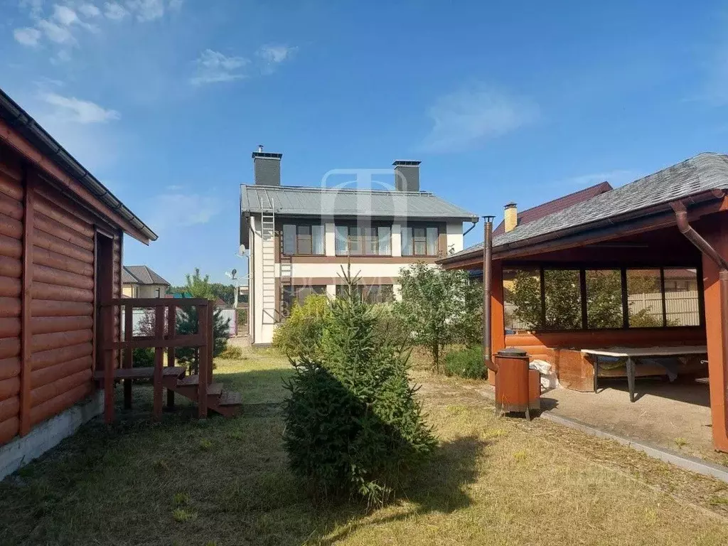 Коттедж в Свердловская область, Екатеринбург ул. Великорусов, 10 (226 ... - Фото 0