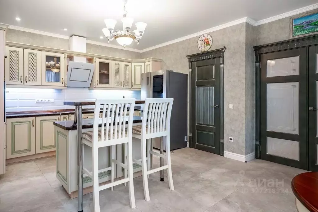 3-к кв. Краснодарский край, Краснодар ул. Бородинская, 137/1 (140.0 м) - Фото 1