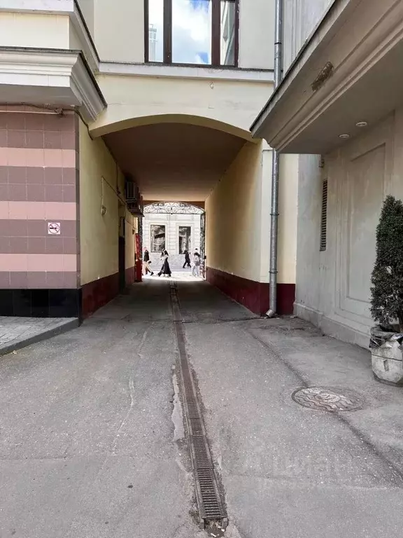 Гараж в Москва ул. Большая Дмитровка, 16к1 (18 м) - Фото 1
