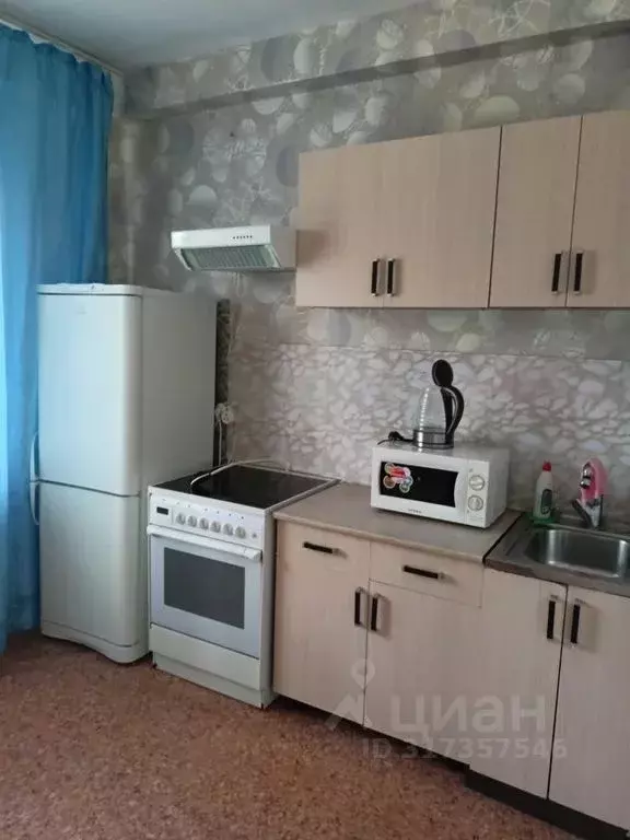 2-к кв. Воронежская область, Воронеж просп. Патриотов, 31/2 (70.0 м) - Фото 0