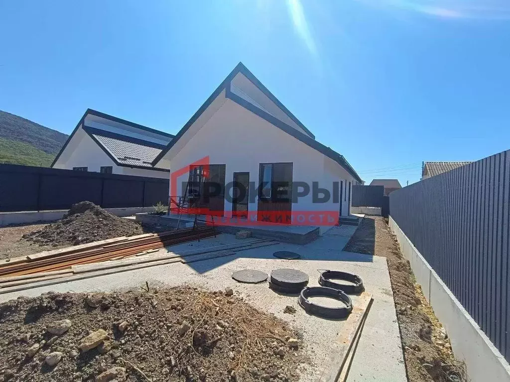 Дом в Севастополь с. Родниковское, ул. Куликова, 5А (98 м) - Фото 2