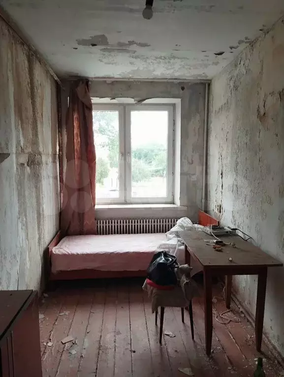 Комната 12 м в 6-к., 2/5 эт. - Фото 0
