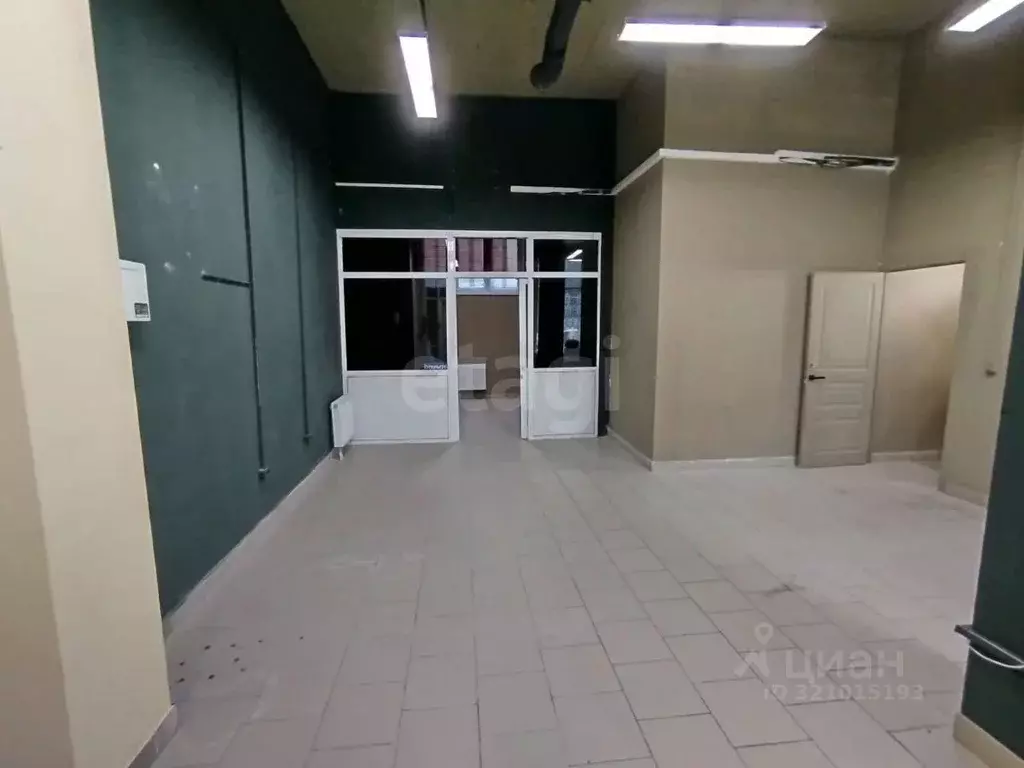 Помещение свободного назначения в Свердловская область, Екатеринбург ... - Фото 0