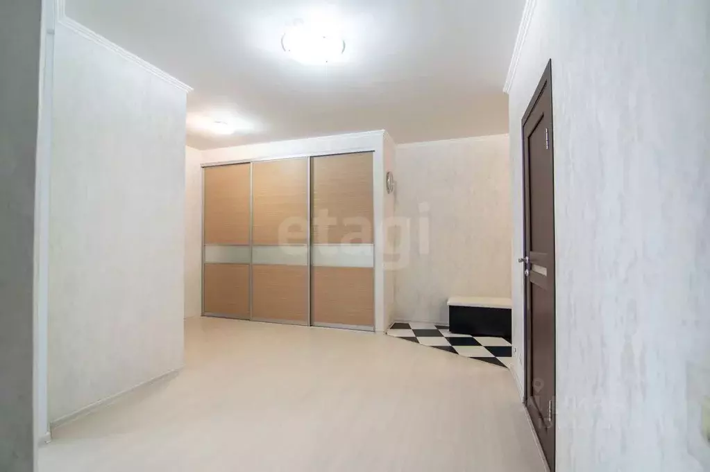 3-к кв. Алтайский край, Барнаул Приречная ул., 5 (75.2 м) - Фото 2