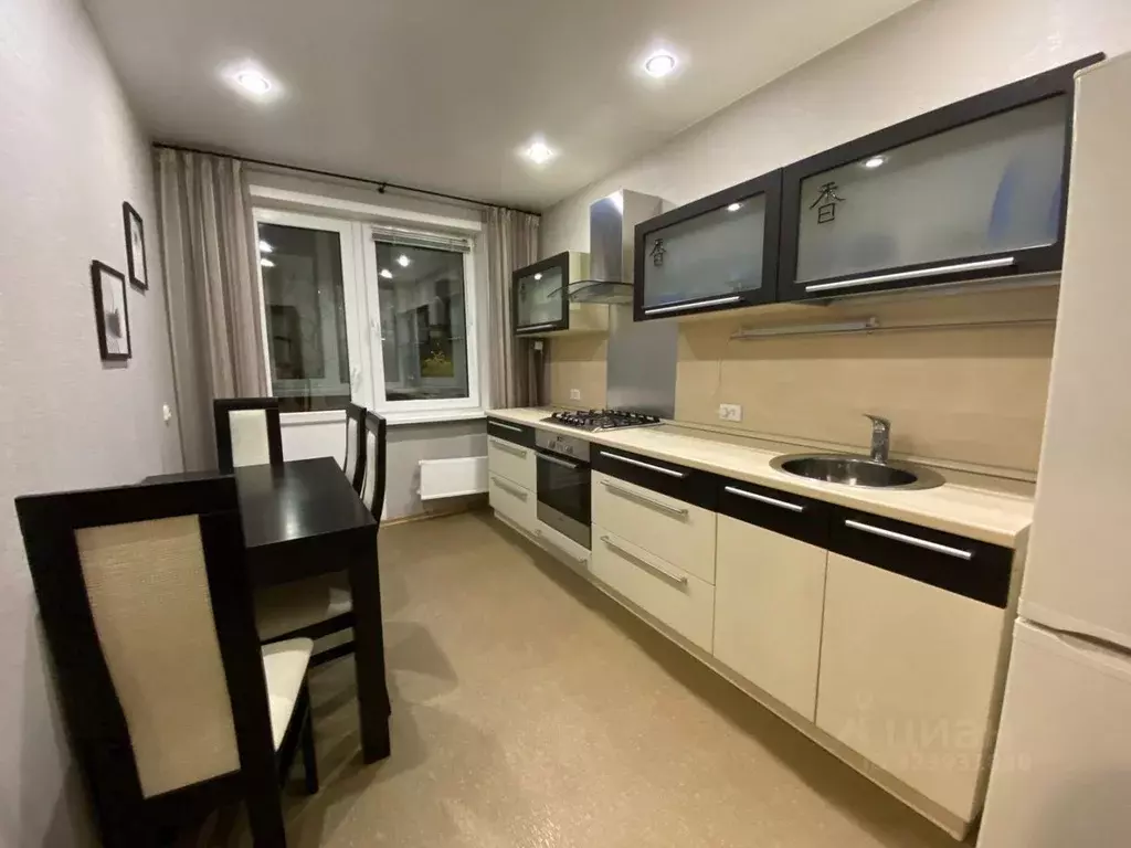 4-к кв. Кировская область, Киров Ульяновская ул., 2 (85.5 м) - Фото 2