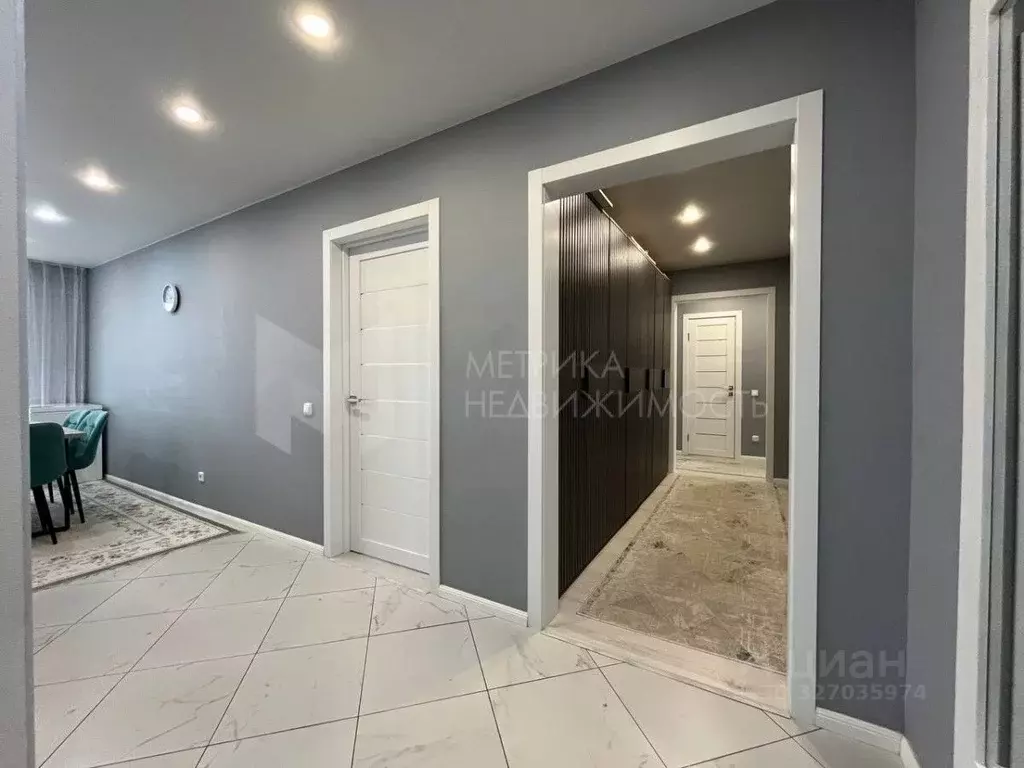 3-к кв. Тюменская область, Тюмень ул. Константина Посьета, 5 (93.2 м) - Фото 1