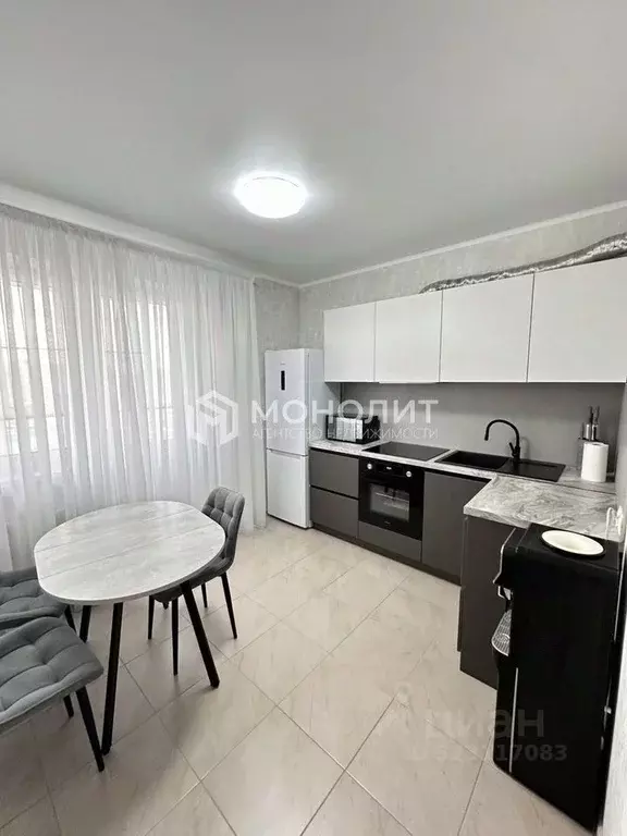 1-к кв. Белгородская область, Старый Оскол Степной мкр, 33Б (40.0 м) - Фото 1