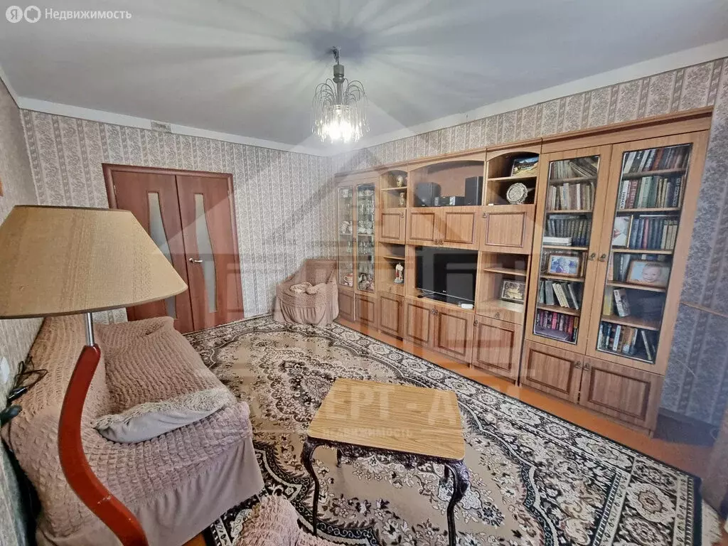 3-комнатная квартира: Таганрог, улица Сызранова, 26 (62.8 м) - Фото 1