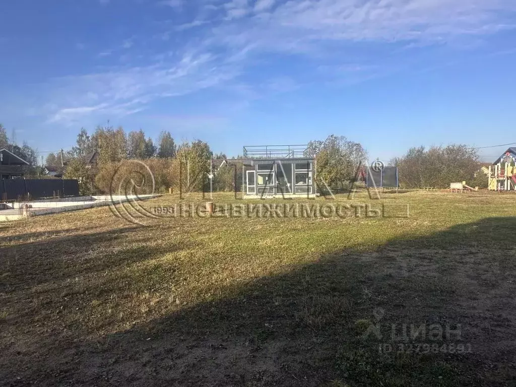 Участок в Ленинградская область, Ломоносовский район, Пениковское ... - Фото 1