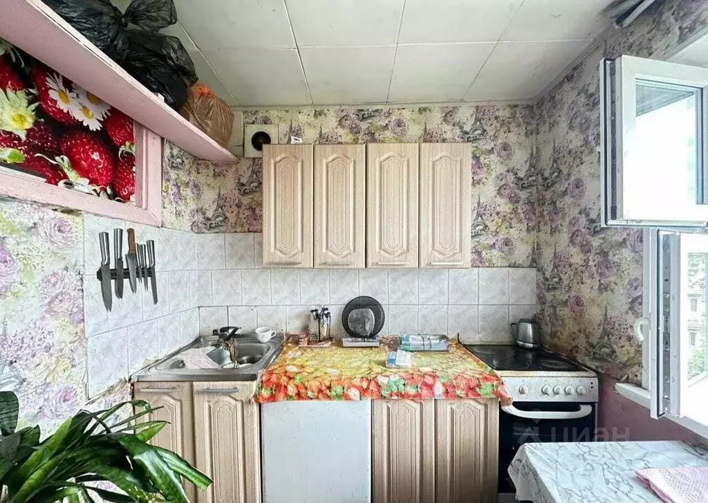 2-к кв. Магаданская область, Сокол пгт ул. Гагарина, 13 (43.3 м) - Фото 0