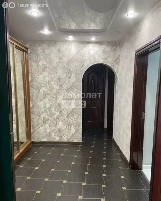 3-комнатная квартира: Иркутск, улица Лермонтова, 61 (70 м) - Фото 1