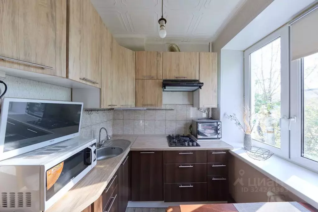 3-к кв. Москва Мосфильмовская ул., 39К1 (53.0 м) - Фото 1