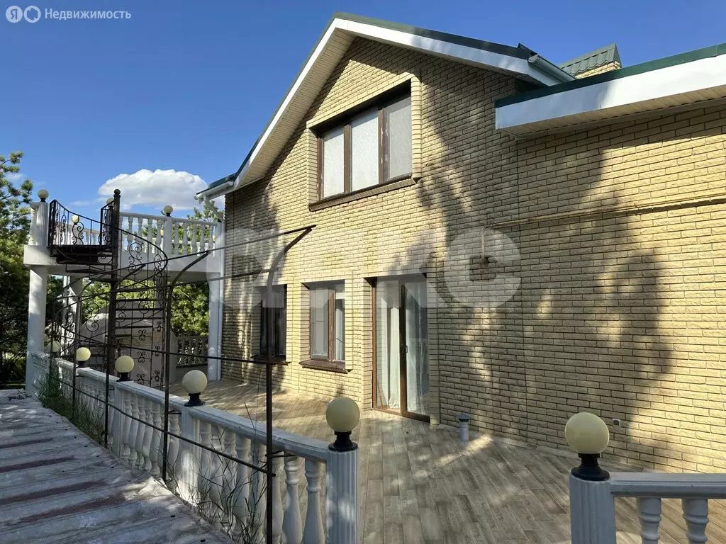 Дом в Супсех, Вишнёвая улица, 28 (234 м) - Фото 1