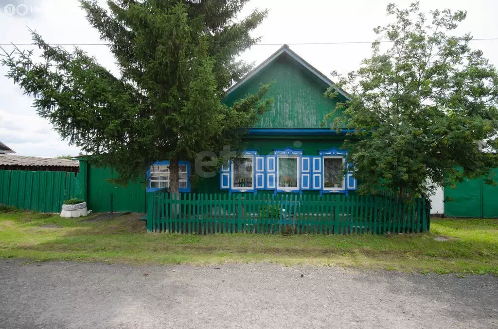Дом в Ялуторовск, улица Куйбышева (50 м) - Фото 0