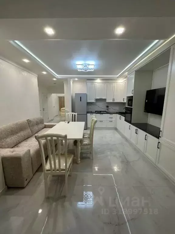 2-к кв. Ставропольский край, Ессентуки ул. Нелюбина, 25/1 (82.0 м) - Фото 0