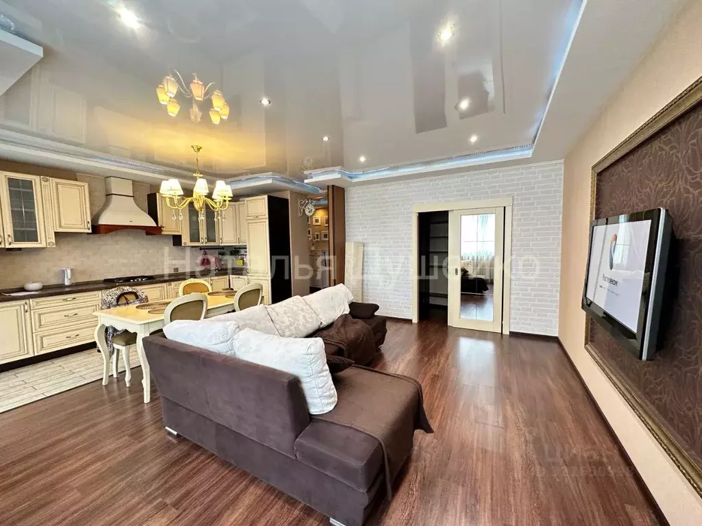 2-к кв. Калининградская область, Калининград Парковый пер., 7к2 (76.0 ... - Фото 1