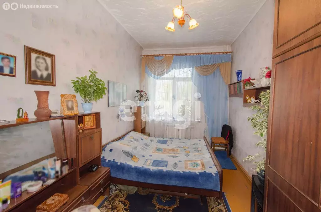 4-комнатная квартира: Нижний Тагил, проспект Вагоностроителей, 37 ... - Фото 0
