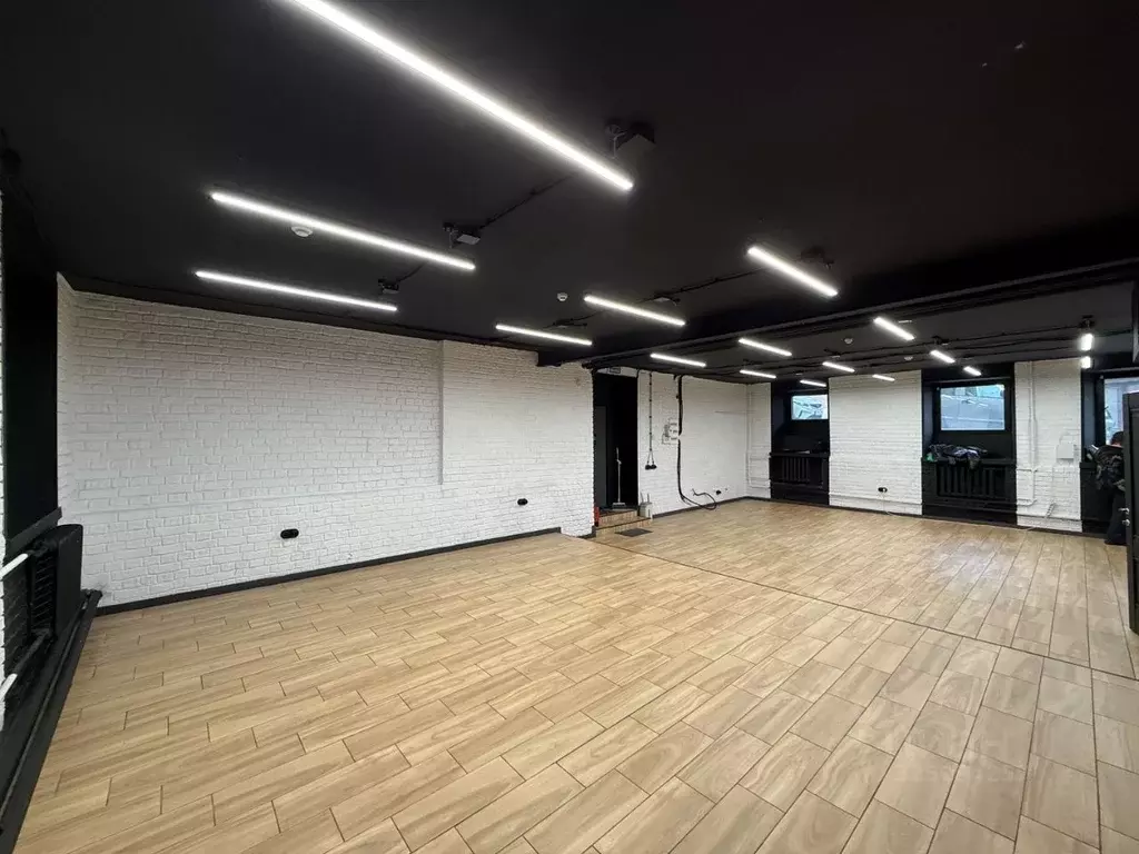 Помещение свободного назначения в Москва Малый Спасоглинищевский пер., ... - Фото 2