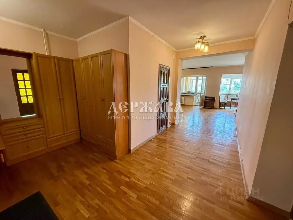 3-к кв. Белгородская область, Старый Оскол Зеленый Лог мкр, 4 (108.0 ... - Фото 0